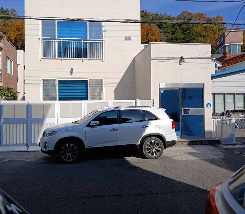 Two-Story Detached House for Sale in Down-dong, Jung-gu, Ulsan, South-Facing Duplex photo 2