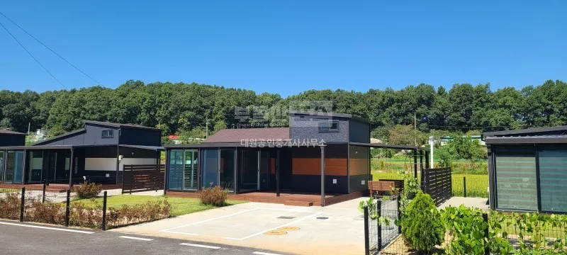 Two-Level Country Home for Sale in Yangsa-myeon, Ganghwa, Incheon, Land 252㎡ photo 2