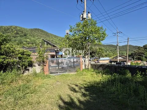 Country House-Style Family Shrine for Sale on a Large Lot in Hapcheon-eup, Hapcheon-gun, Gyeongsangnam-do photo 5