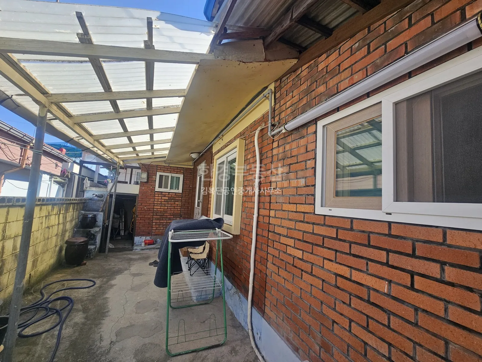 Fully Renovated Detached House for Sale in Gwancheong-ri, Ganghwa-eup, Ganghwa-gun, Incheon photo 3