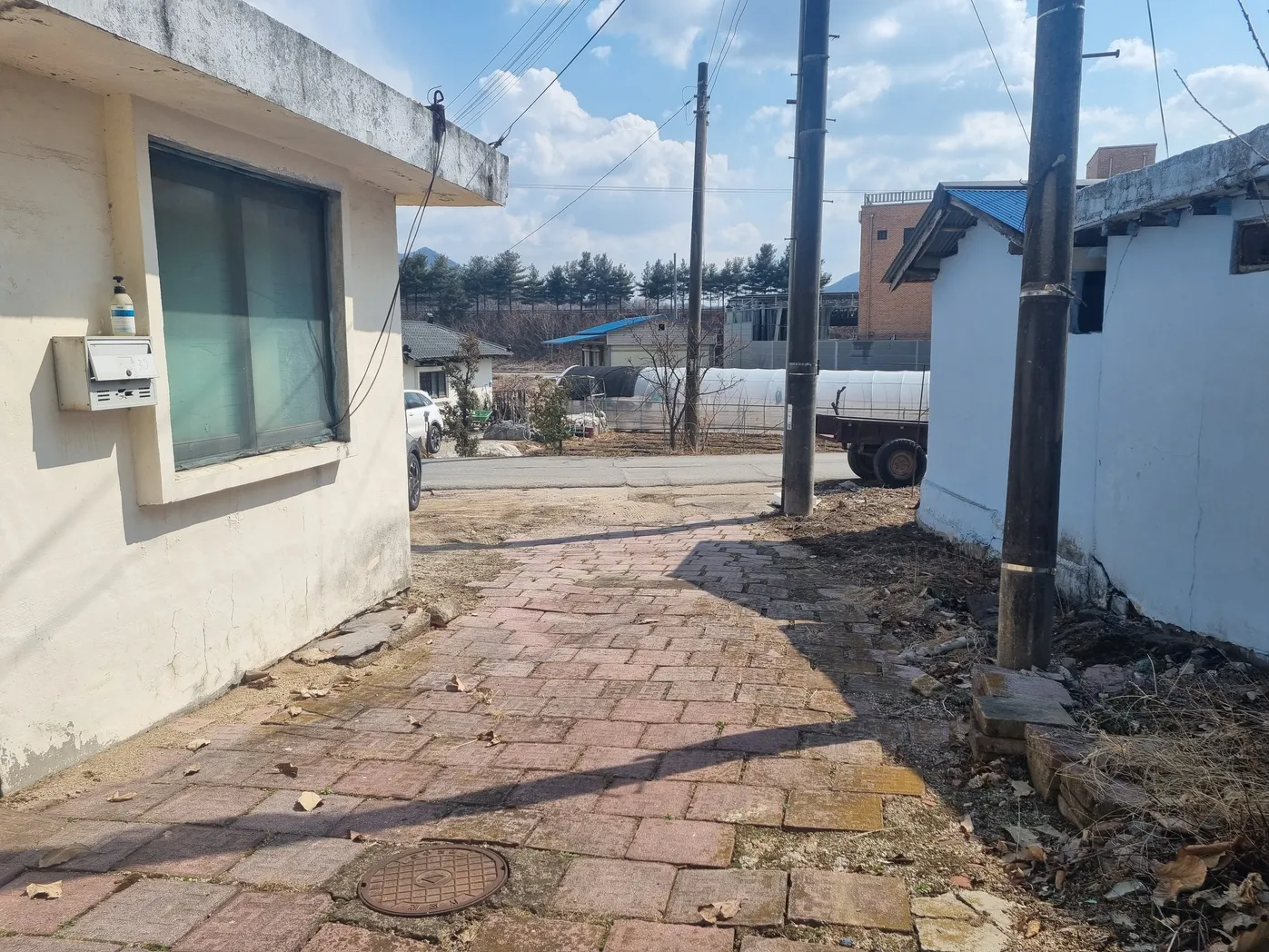 Country House for Sale in Jecheon, North Chungcheong Province, with a Spacious Yard and Land for a Vegetable Garden photo 10