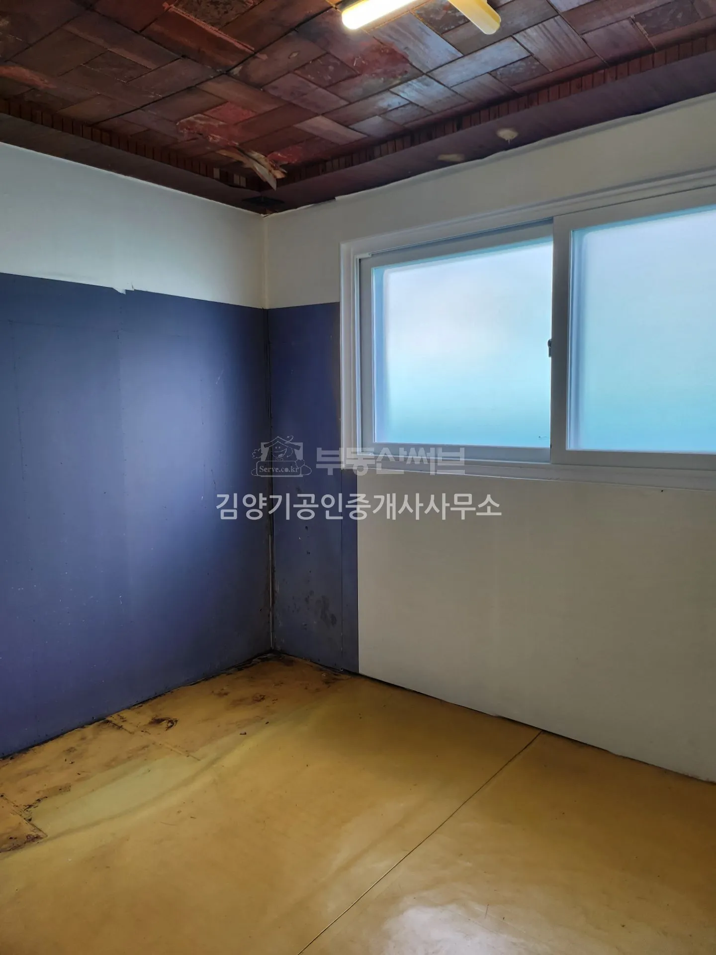Two-Story Detached House for Sale in Gyo-dong, Gangneung-si, Gangwon-do; Remodeling Needed photo 4