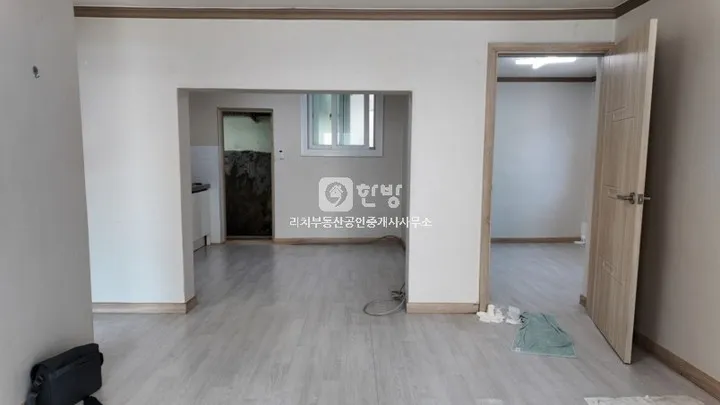 Fully Renovated Detached House for Sale in Hyoga-dong, Donghae, Gangwon-do, with a South-Facing Garden Plot photo 2