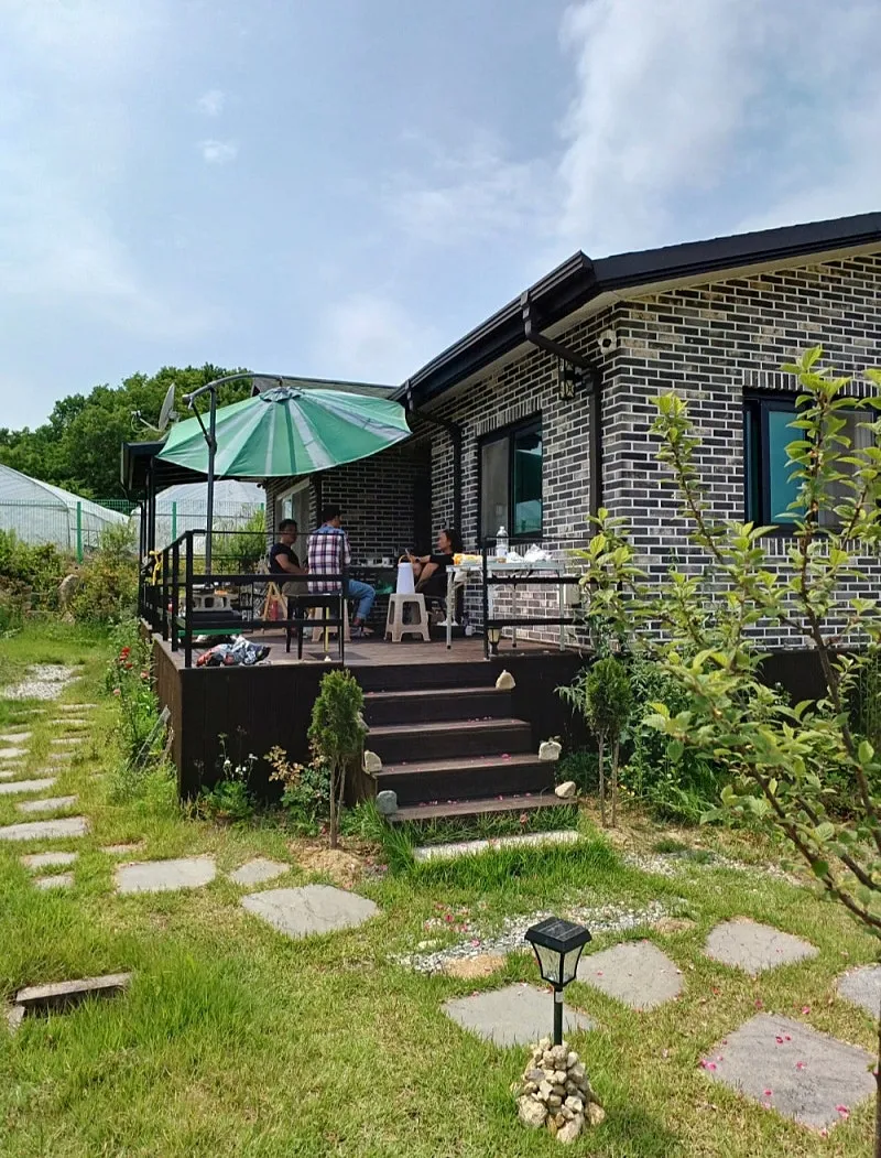 Country house for sale in Yeongsun-myeon, Mungyeong-si, Gyeongsangbuk-do, with 144-pyeong lot and spacious living room photo 6