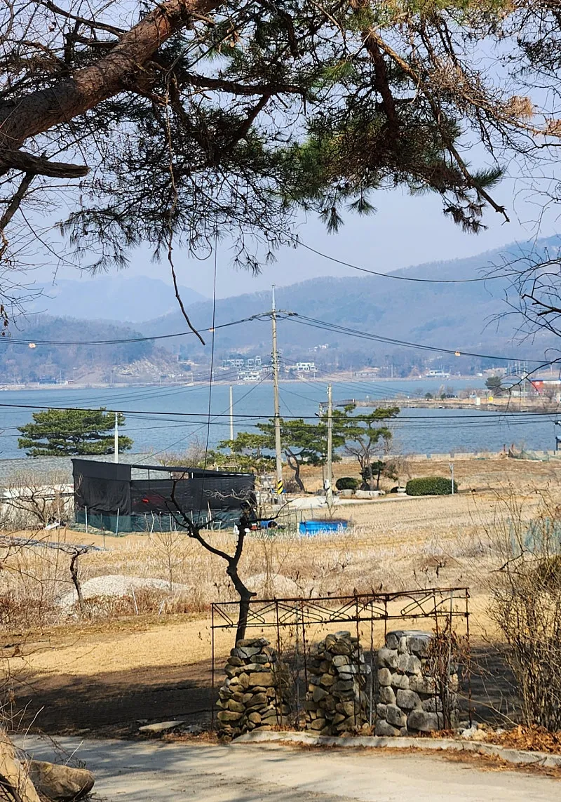 인천 강화 전원주택 매매, 고려저수지 조망과 리모델링 완료 사진 3
