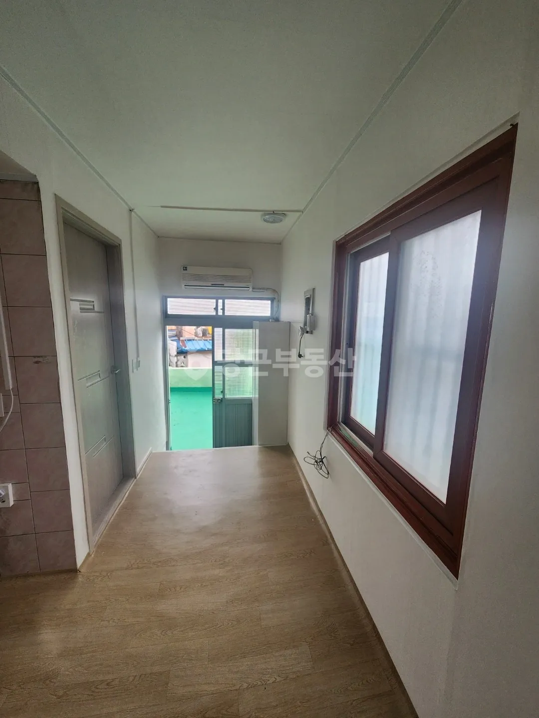 Remodeled Detached House for Sale in Dongdaesin-dong 1-ga, Seo-gu, Busan photo 9