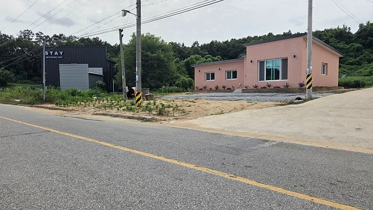충북 충주시 동량면 텃밭 가능한 신축 시골집 매매 매물 사진