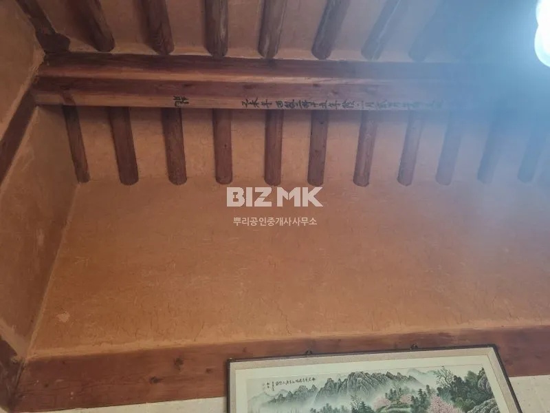 Rural House for Sale in Dolsan-eup, Yeosu, Jeollanam-do, with Yard Parking photo 7
