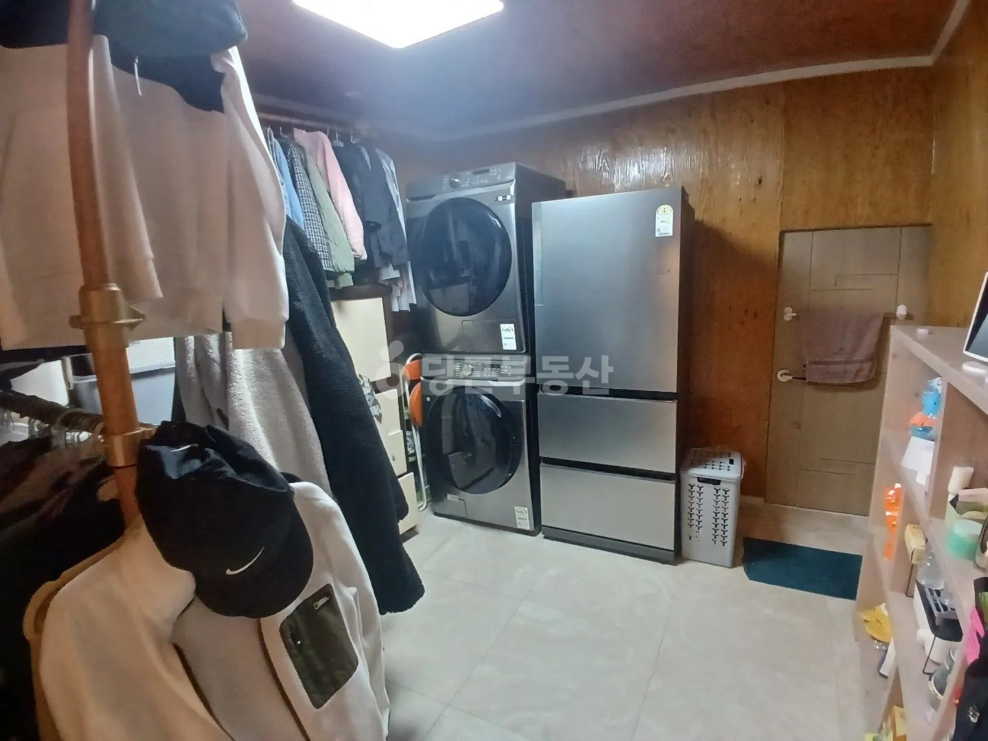 28-Pyeong Rural House for Sale in Nambumin-dong, Seo-gu, Busan, with 2 Yard Storage Sheds photo 5