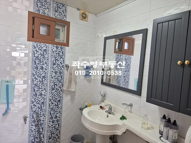 Renovated Detached House for Sale in Chungmu-dong, Yeosu-si, Jeonnam-Gwangju Integrated Special City, with Spacious Yard and Rooftop photo 4