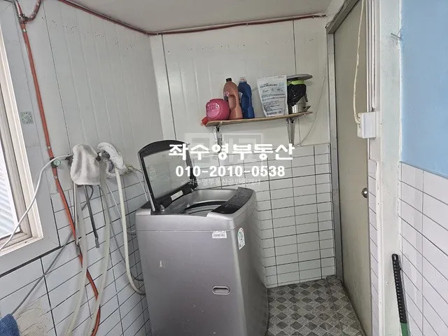 Renovated Detached House for Sale in Chungmu-dong, Yeosu-si, Jeonnam-Gwangju Integrated Special City, with Spacious Yard and Rooftop photo 6