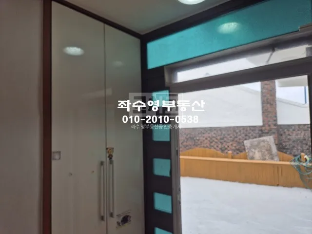 Renovated Detached House for Sale in Chungmu-dong, Yeosu-si, Jeonnam-Gwangju Integrated Special City, with Spacious Yard and Rooftop photo 3