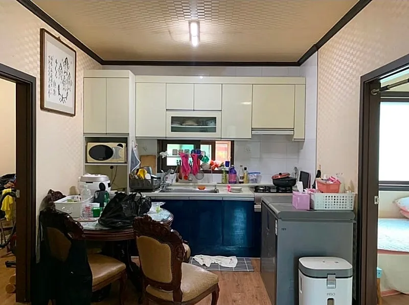 Single-Story Country Home for Sale in Danyang, Chungcheongbuk-do, on Approximately 744 Pyeong of Land photo 6