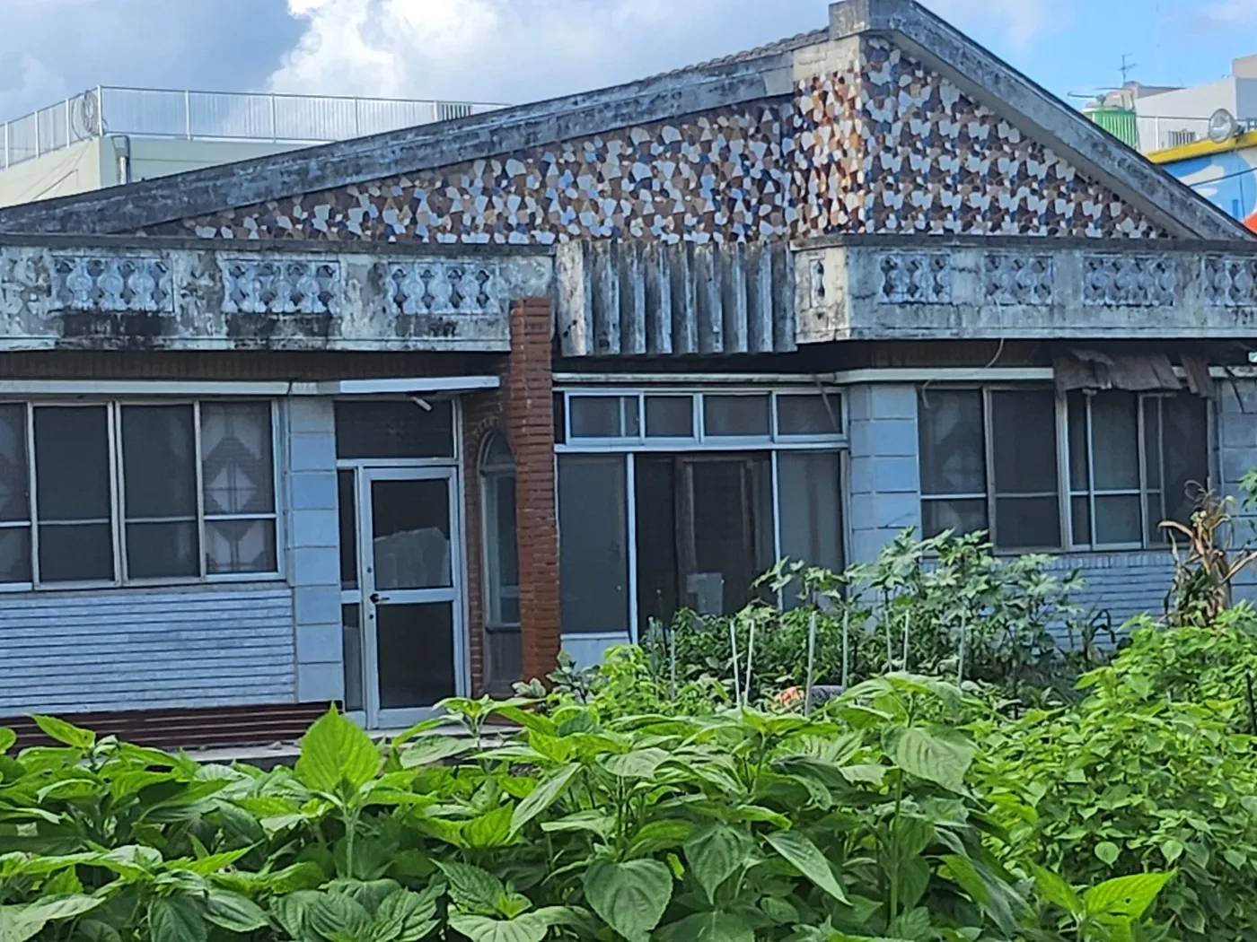 Brick House for Sale in the Countryside of Damyang-eup, Damyang, Jeollanam-do, with a Field and Vegetable Garden photo 2