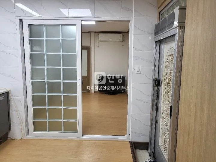 Detached House for Sale in Donam-dong, Jeju-si, Jeju-do; Two Separate Studio Units photo 3