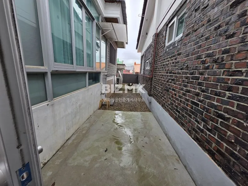 Fully Renovated Single-Story Detached House for Sale in Ganghwa-eup, Ganghwa-gun, Incheon, with Yard and Basement Storage photo 6