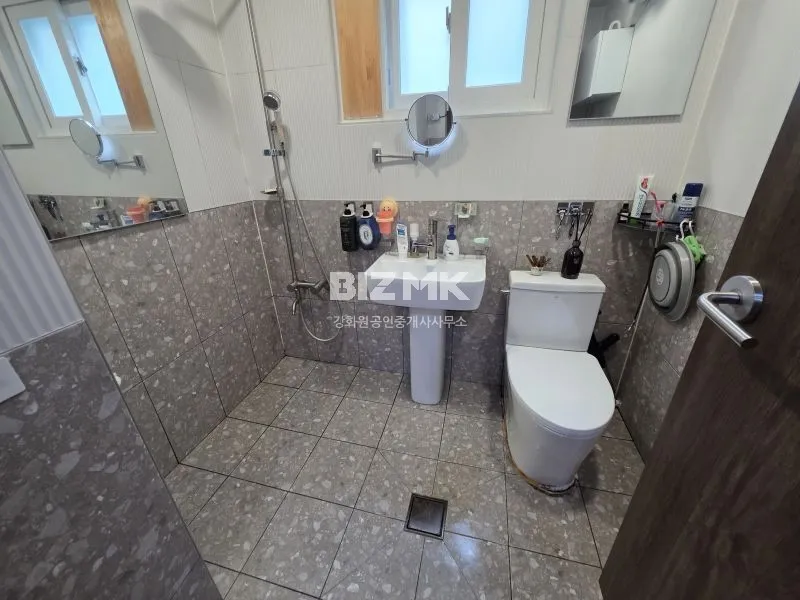 Fully Renovated Single-Story Detached House for Sale in Ganghwa-eup, Ganghwa-gun, Incheon, with Yard and Basement Storage photo 5