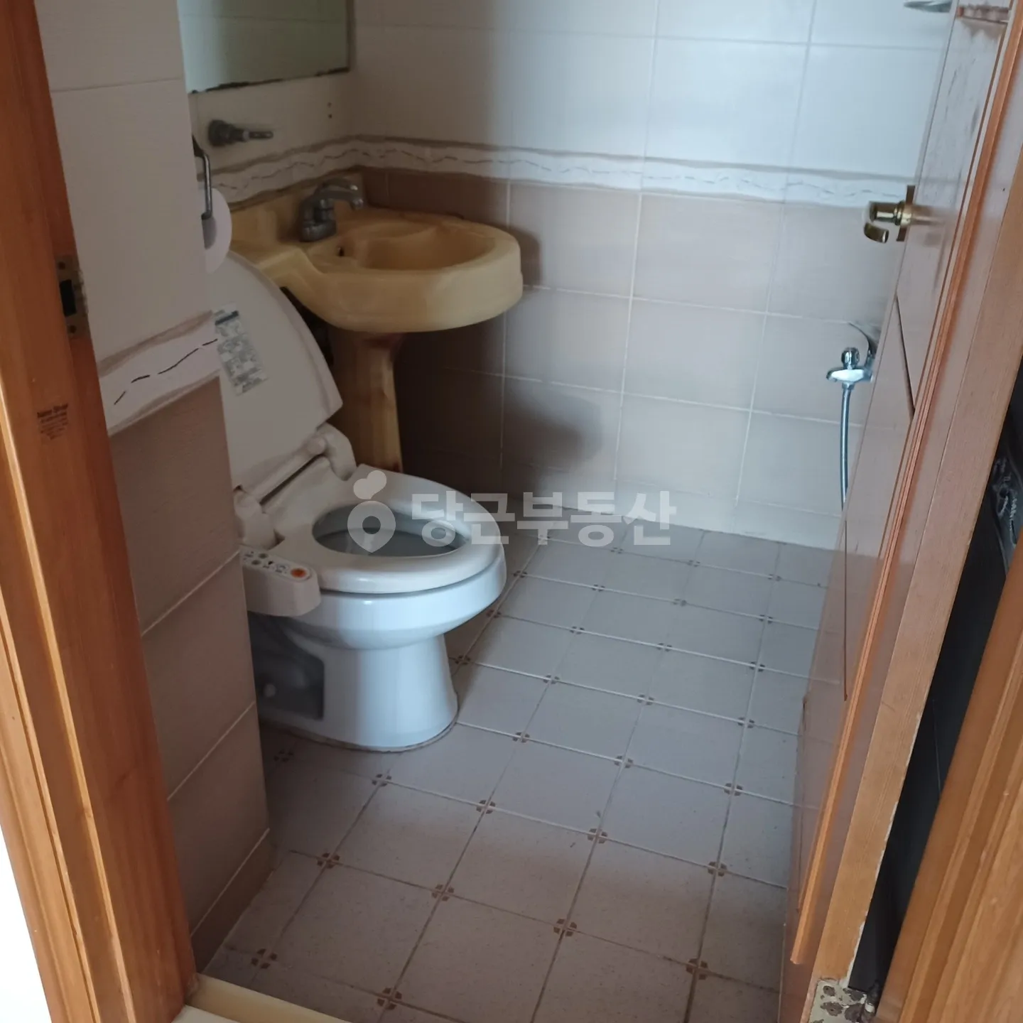 Villa for Sale in Namsan-dong, Geumjeong-gu, Busan, 67.14㎡ Exclusive Area, 3 Rooms photo 3