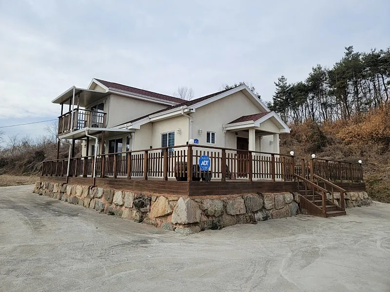 Country House for Sale with a Yard in Front of the Nakdong River, Jibo-myeon, Yecheon-gun, Gyeongsangbuk-do photo 2
