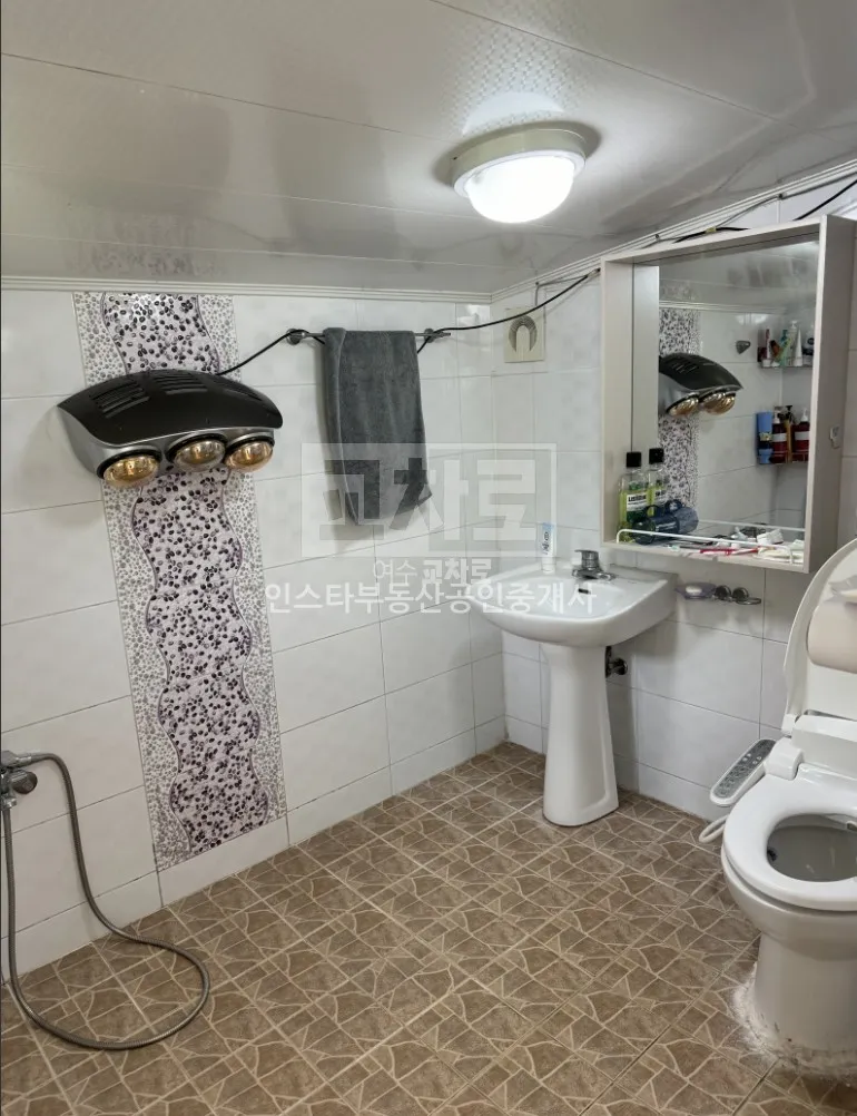 For Sale: Country House with Sea View, Yard and Vegetable Garden in Dolsan-eup, Yeosu, Jeonnam-Gwangju Special Integrated City photo 6