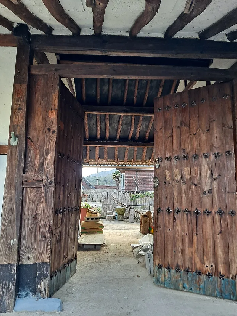 Renovated Hanok Country House for Sale in Dohwa-myeon, Goheung-gun, Jeollanam-do photo 5