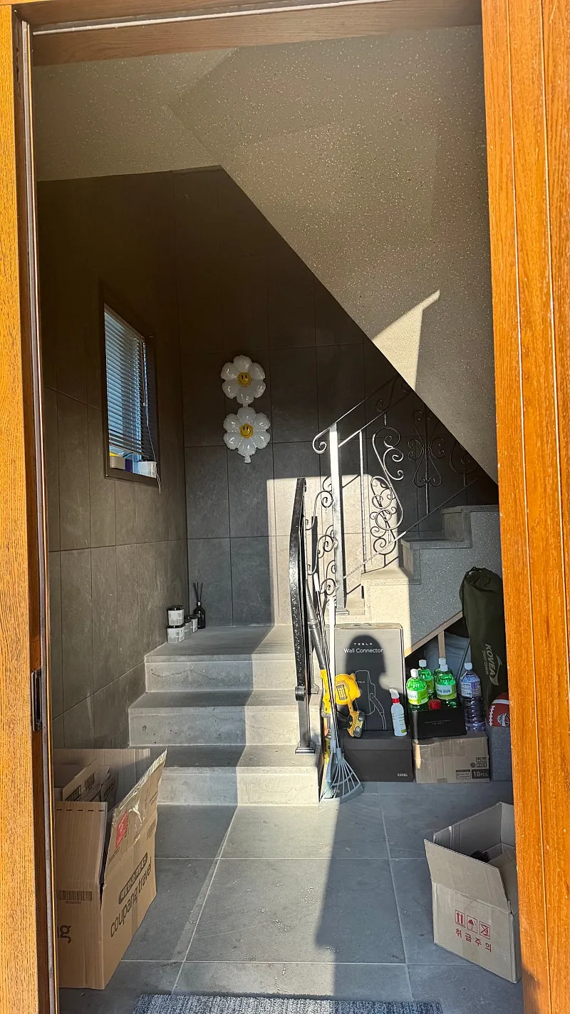 Rural House for Sale in Hwado-eup, Namyangju, Gyeonggi-do — Ma-seok Area, 345㎡ Lot photo 2