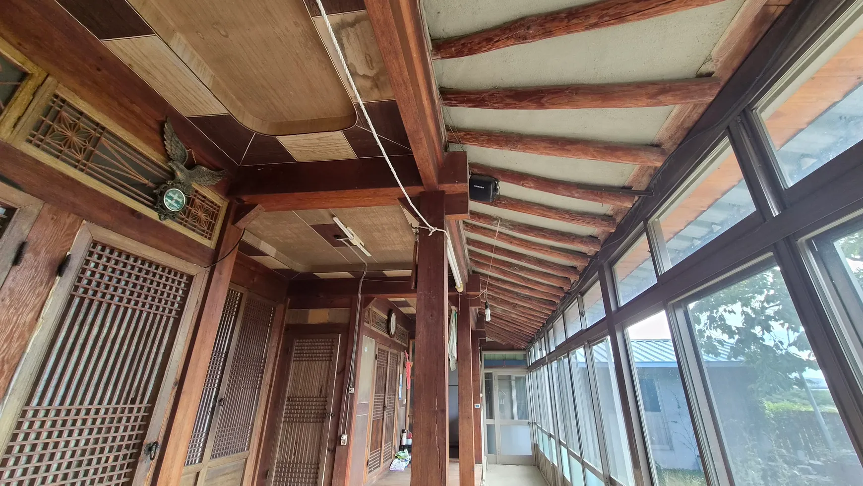 Traditional Rural House with Exposed Rafters for Sale in Gohyeon-myeon, Namhae-gun, Gyeongsangnam-do photo 4