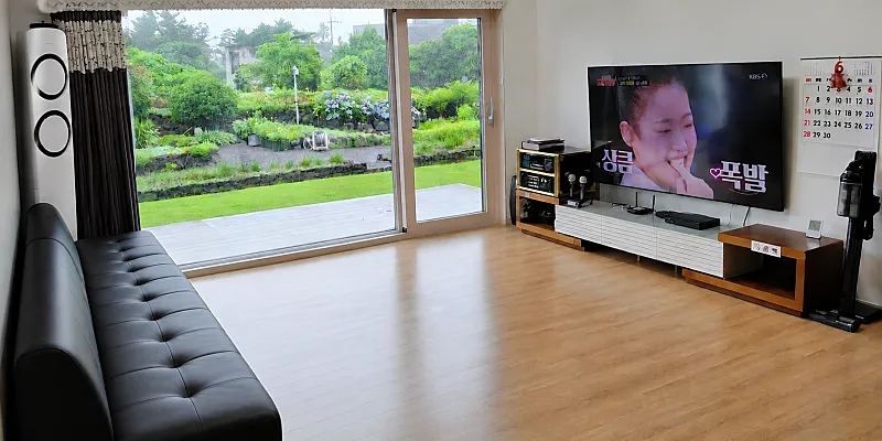 Jeju Island, Jeju, Hallim-eup Detached House for Sale, 235-Pyeong Lot · 3 Bedrooms photo 3