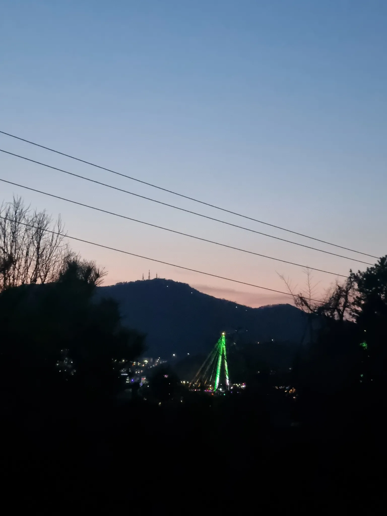 Detached House for Sale with a Scenic View and Yard in Dolsan-eup, Yeosu, Jeollanam-do photo 2