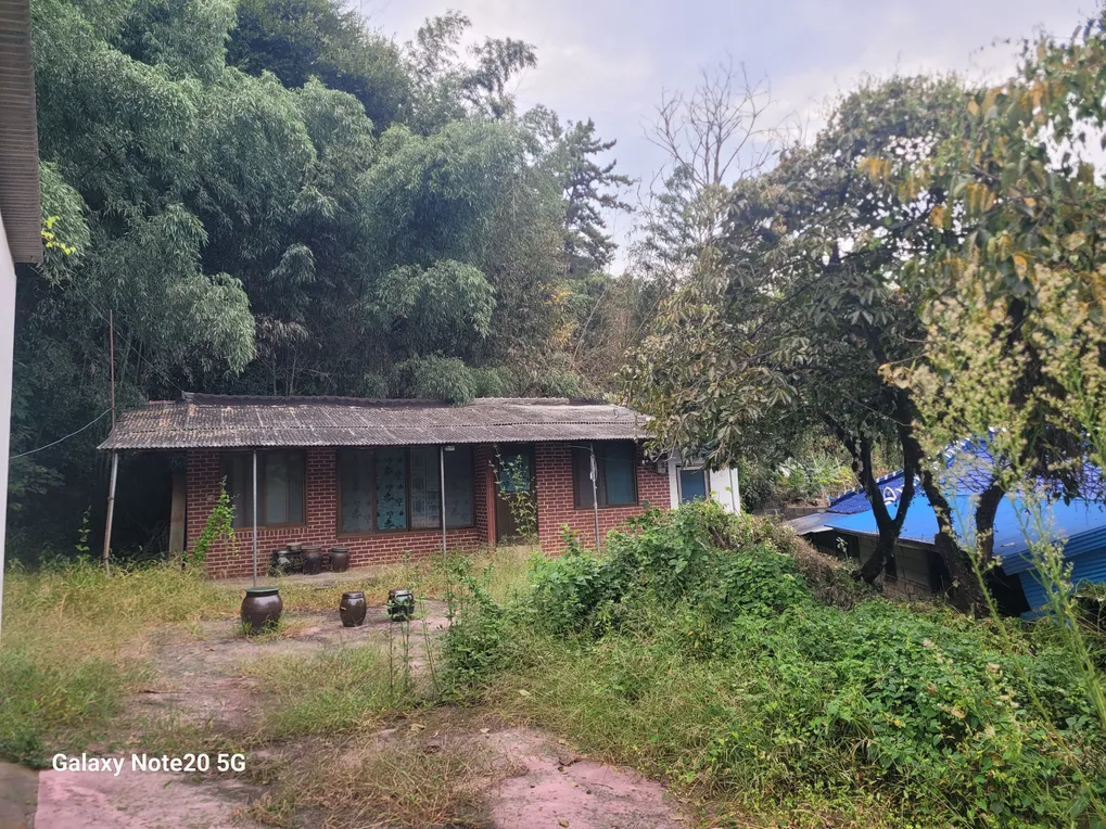 Farmhouse for Sale in Samhyang-eup, Muan-gun, Jeonnam-Gwangju Special Metropolitan City, Requiring Remodeling photo 4