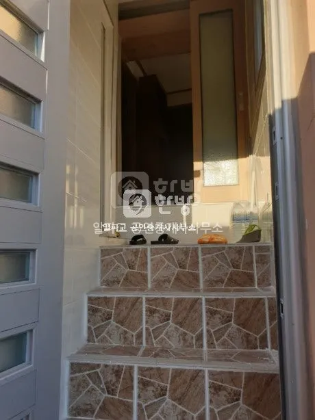 Two-Story Detached House for Sale in Yeondeung-dong, Yeosu, Jeonnam-Gwangju Integrated Special City, Land 47㎡ photo 4