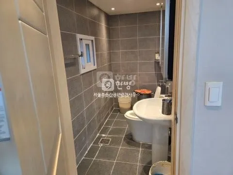 Detached House for Sale in Dolsan-eup, Yeosu, Jeonnam Gwangju Integrated Special City — Remodeled photo 9