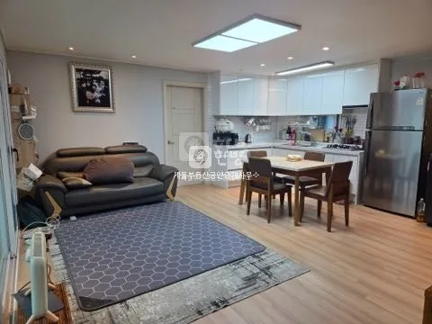 Detached House for Sale in Dolsan-eup, Yeosu, Jeonnam Gwangju Integrated Special City — Remodeled photo 2
