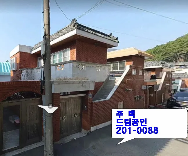부산 사하구 괴정동 마당 있는 단독주택 매매, 남향 거실 매물 사진