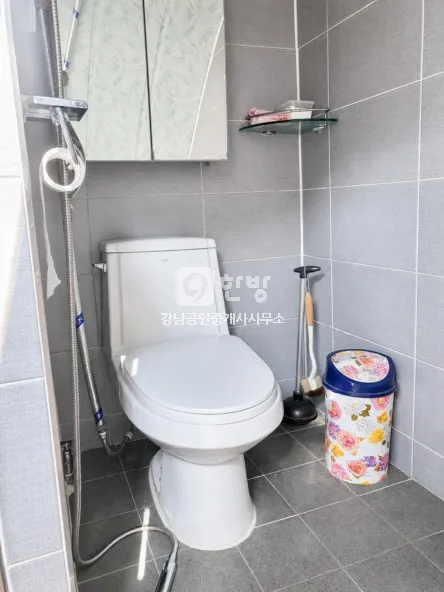 Two-Story Detached House for Sale by Yeondeungcheon Stream, Yeondeung-dong, Yeosu, Jeonnam–Gwangju Integrated Special City photo 6