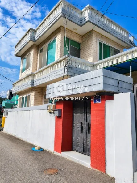 전남광주통합특별시 여수 연등동 연등천변 2층 단독주택 매매 매물 사진