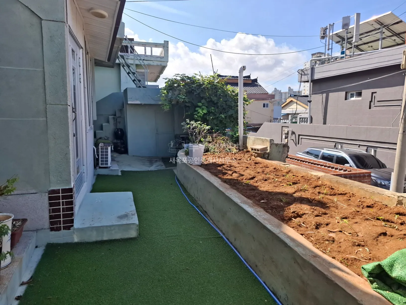 Two-Story Detached House for Sale in Mokpo, Jeonnam-Gwangju Integrated Special City, with Interior Repairs and a View photo 6
