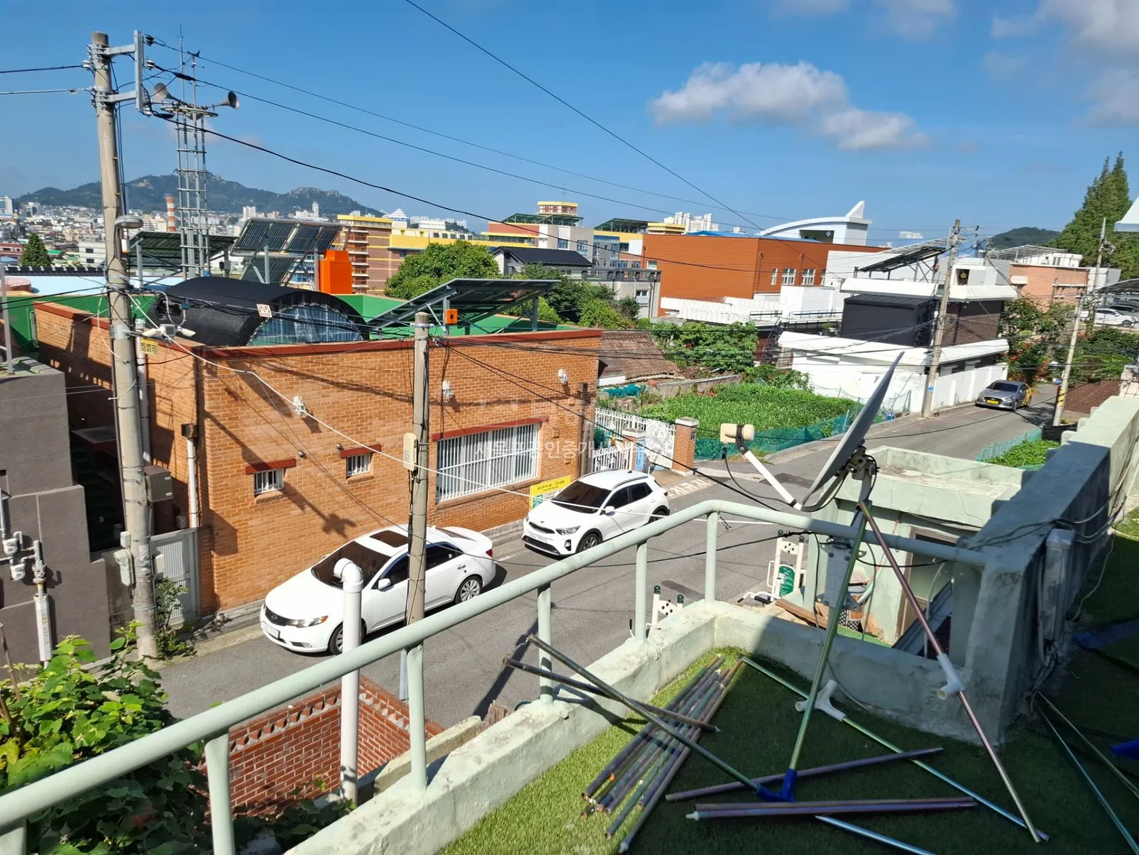 Two-Story Detached House for Sale in Mokpo, Jeonnam-Gwangju Integrated Special City, with Interior Repairs and a View photo 8