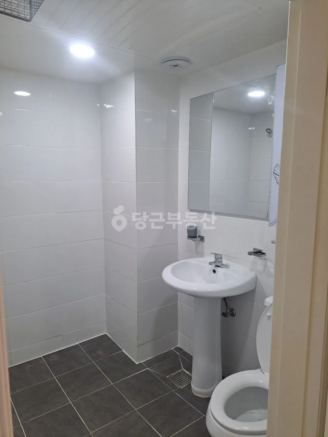 Villa for Sale in Gupo-dong, Buk-gu, Busan, 50.63㎡ Exclusive Area · Vacant and Ready for Immediate Move-In photo 5