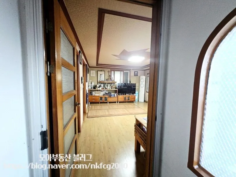 Detached House for Sale in Yonghae-dong, Mokpo, Jeollanam-do — 2 Rooms and a Yard photo 6