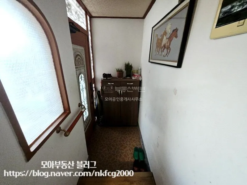 Detached House for Sale in Yonghae-dong, Mokpo, Jeollanam-do — 2 Rooms and a Yard photo 5