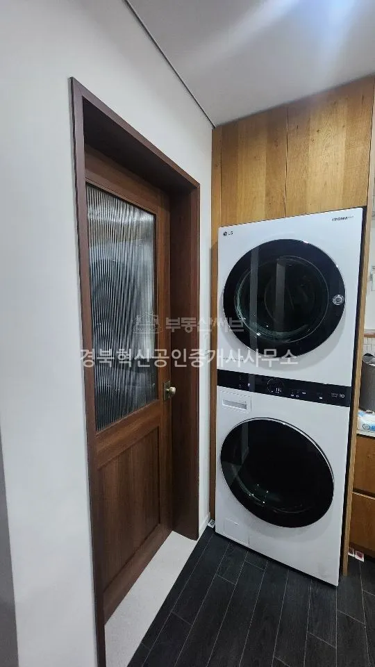 Country Home for Sale in Nongso-myeon, Gimcheon City, a Luxury Home with an Automatic Parking Garage and Premium Materials photo 10