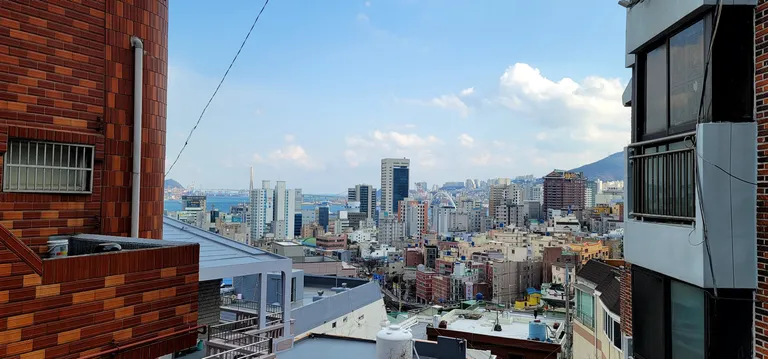 부산 중구 영주동 단독주택 매매, 연면적 91㎡·2층 수리 매물 사진