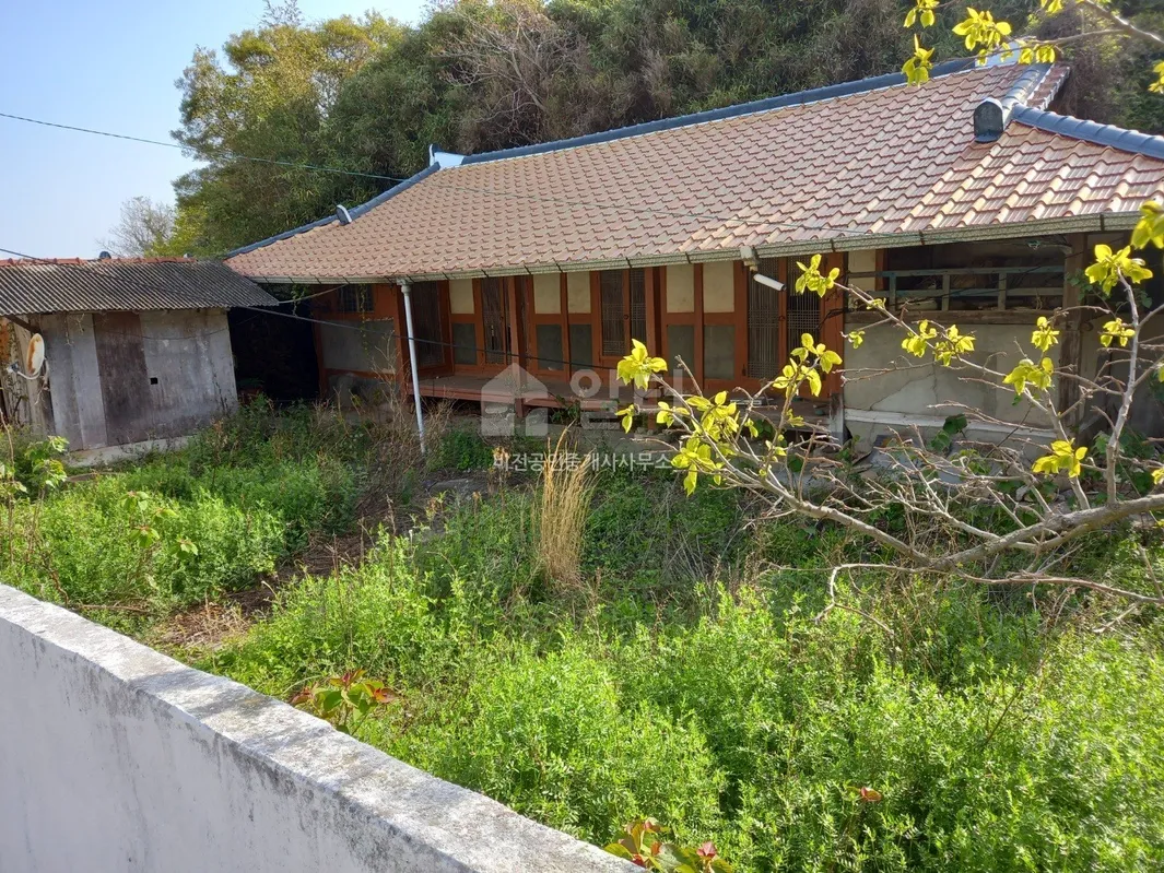 Rural House for Sale in Gyupo Village, Nangdo-ri, Yeosu, Jeonnam-Gwangju Integrated Special City, Land 311㎡ photo 2