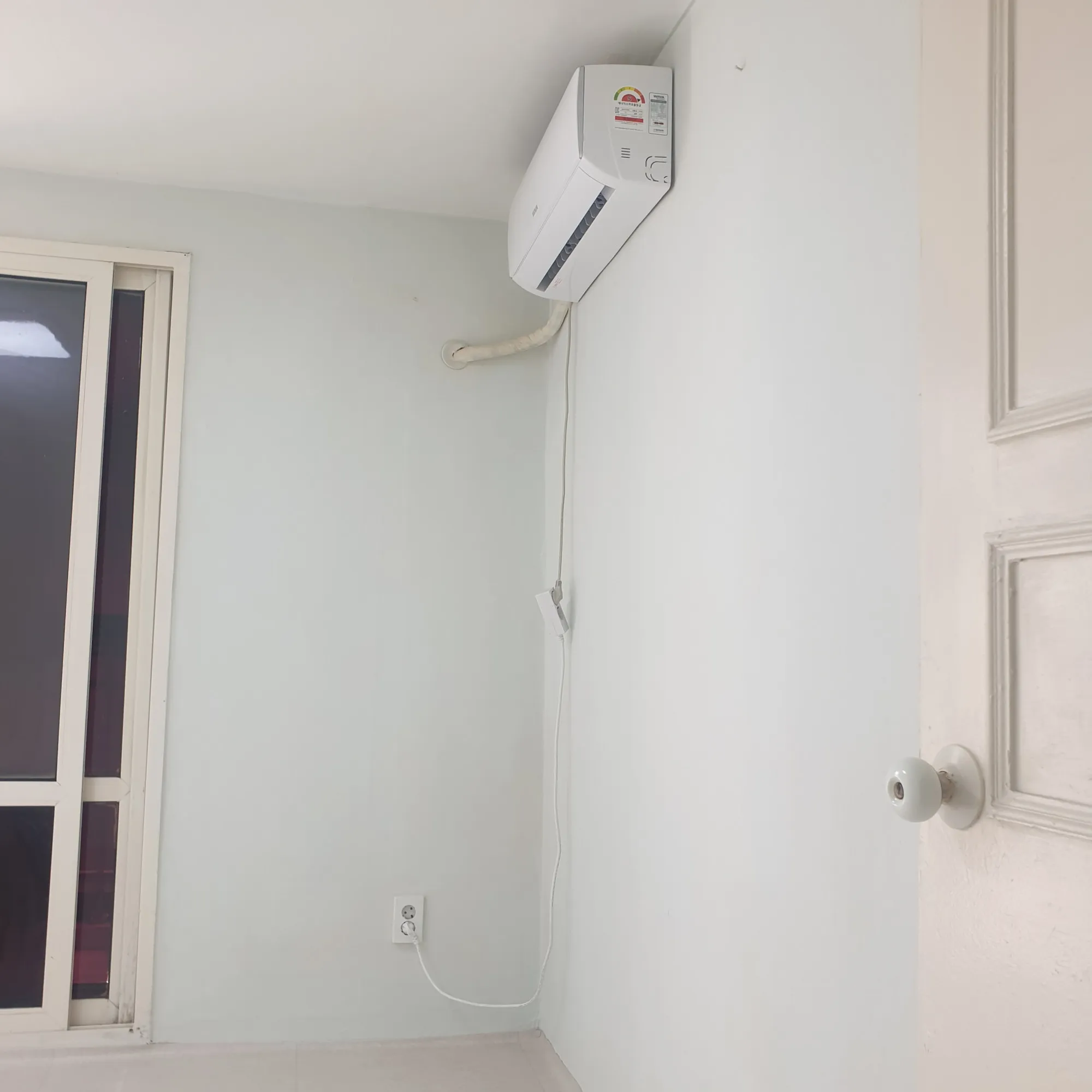 Two-Bedroom Villa for Sale in Gwansan-dong, Deogyang-gu, Goyang, Gyeonggi-do, South-Facing, 3rd Floor photo 4