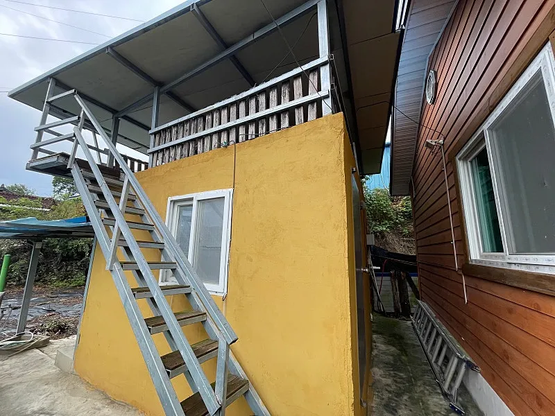 Single-Story Country Home for Sale in Bugok-myeon, Changnyeong, Gyeongsangnam-do, with a Loess Room and Vegetable Garden photo 9