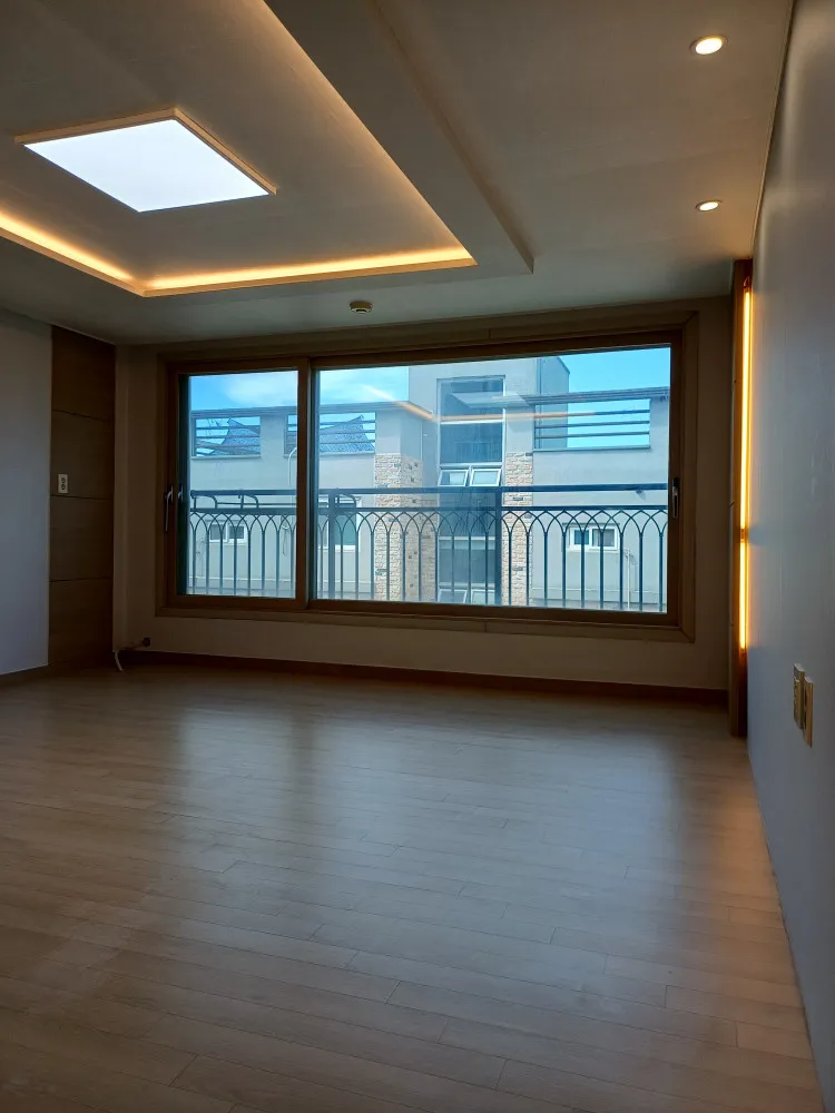 Villa for Sale in Wangsan-ri, Mohyeon-eup, Cheoin-gu, Yongin-si, Gyeonggi-do; Two Bathrooms, Fully Renovated photo 3