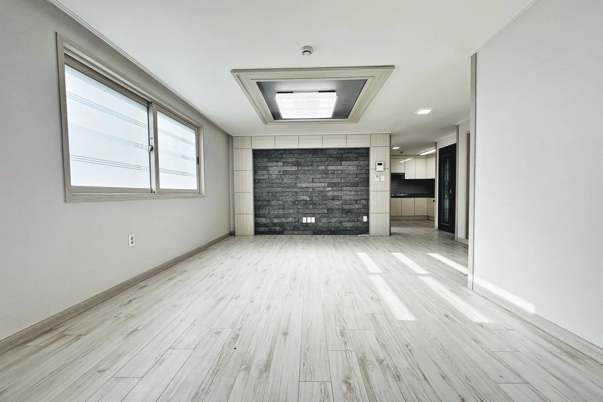 Three-Room Villa for Sale in Jaesong-dong, Haeundae-gu, Busan, 5 Minutes by Car from Jaesong Station photo 2