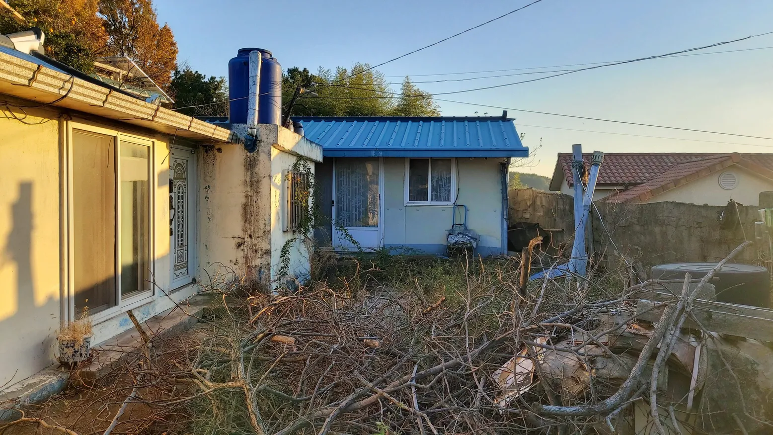 Rural house with a sea view for sale in Gohyeon-myeon, Namhae-gun, Gyeongsangnam-do photo 2