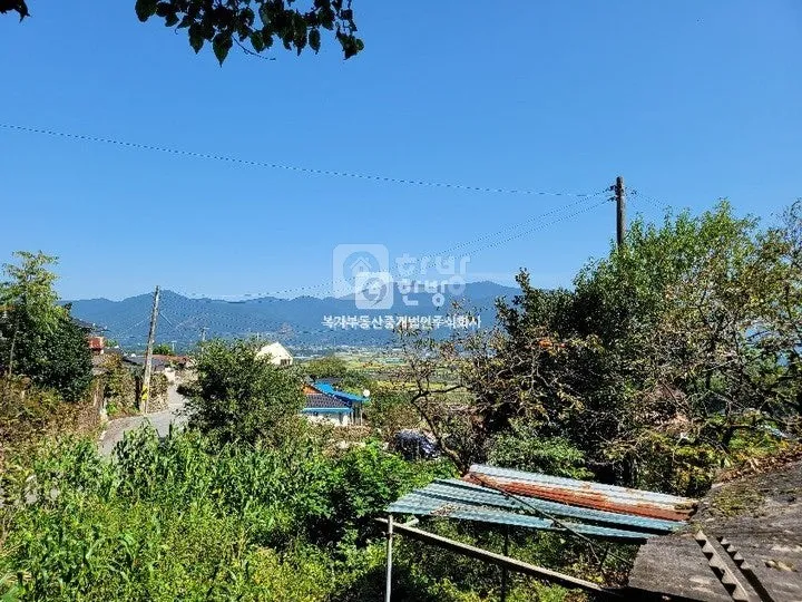 Rural Home for Sale at the Entrance to a Village in Yongbang-myeon, Gurye-gun, Jeonnam; 155 Pyeong of Land photo 4